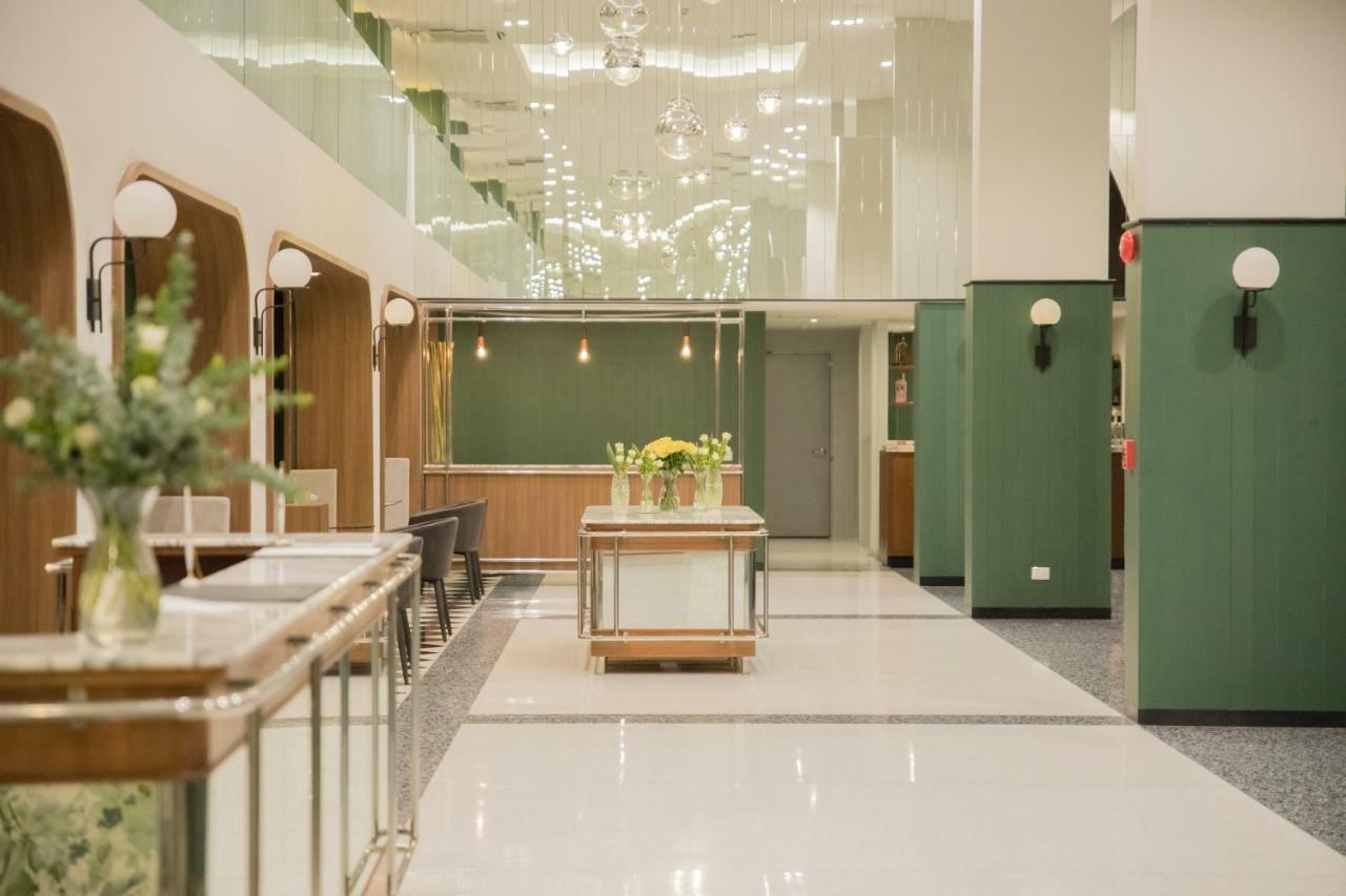 Justice Hotel Bangkok Exterior photo